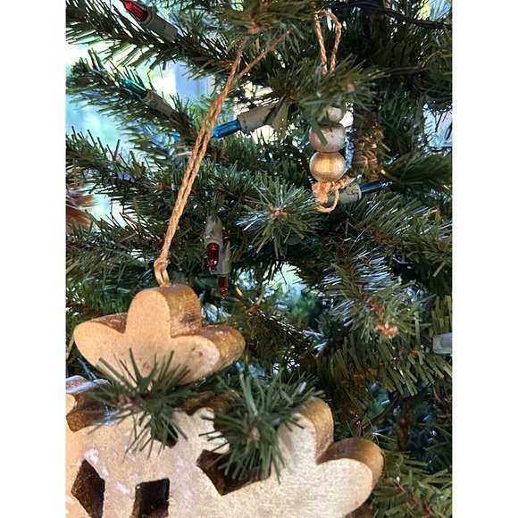 Rustic Wooden Snowflake Ornament Hanging Christmas Decor Farmhouse Snow - Picture 8 of 9